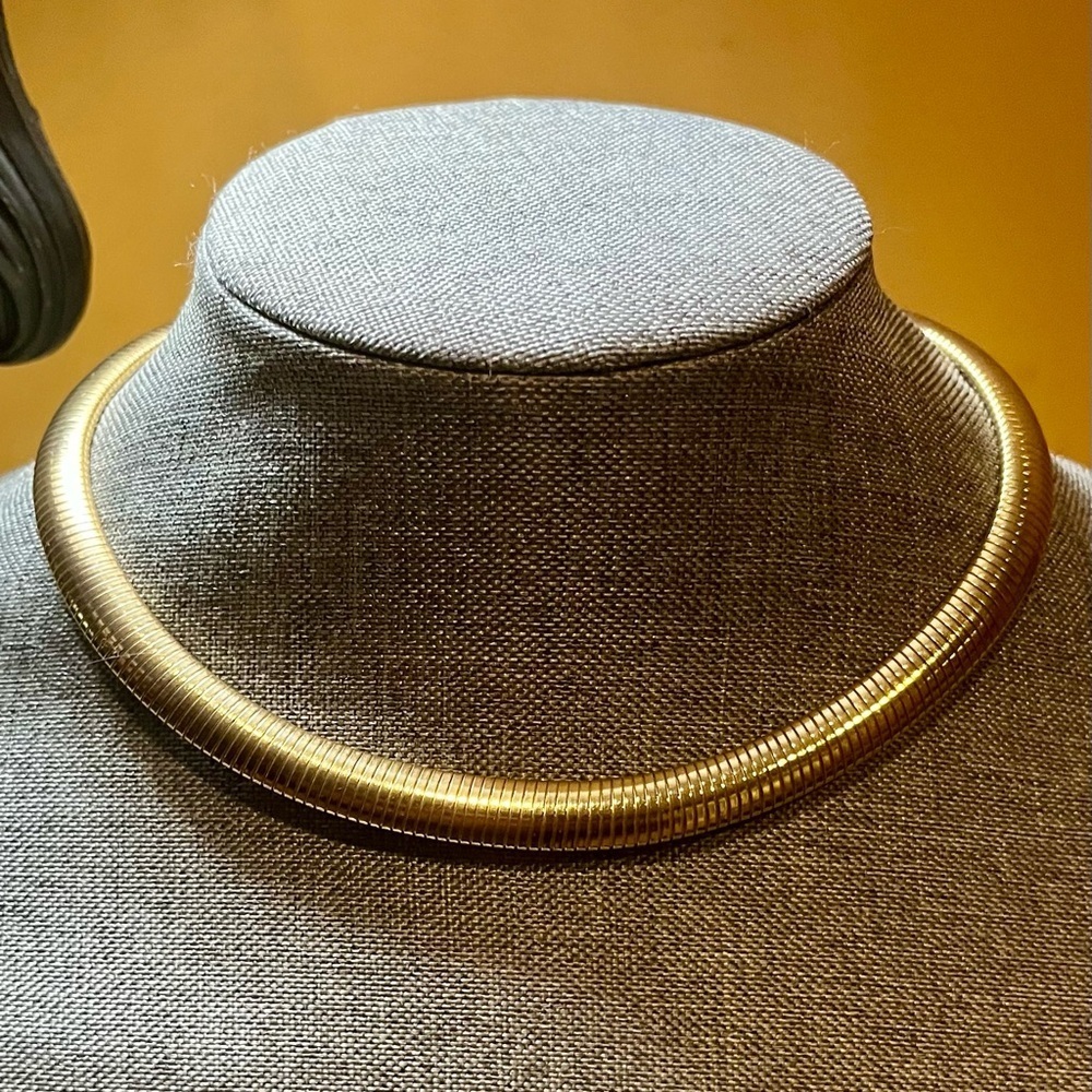Vintage 80s Omega Chain Choker Necklace